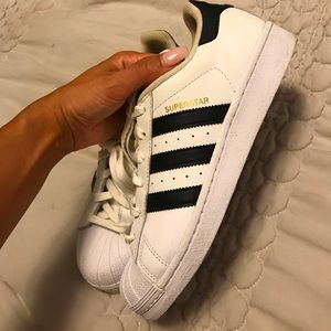 Adidas Superstar 3 strip size 61/2kids -8 in women